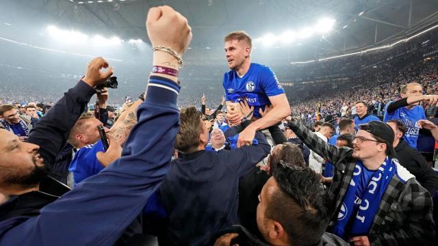 开云体育app-“欧洲斗士”在德乙重生！沙尔克04提前1轮重返德甲